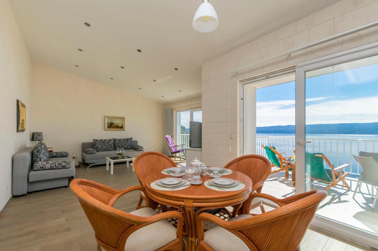 Apartments Luxury View أوميس المظهر الخارجي الصورة